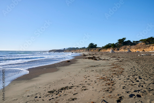 Fototapeta Naklejka Na Ścianę i Meble -  Moonstone beach and Pacific Ocean