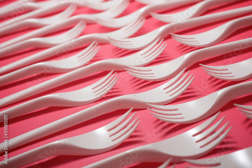 Disposable plastic cutlery