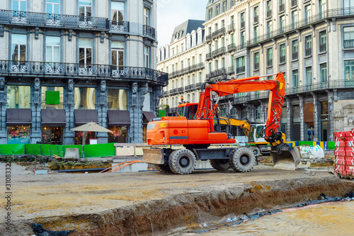 Billede på lærred Street renovation, excavators, Brussels downtown