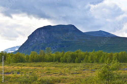 Nature and mountains on the way into the Kebnekaise valley, Nikkaluokta