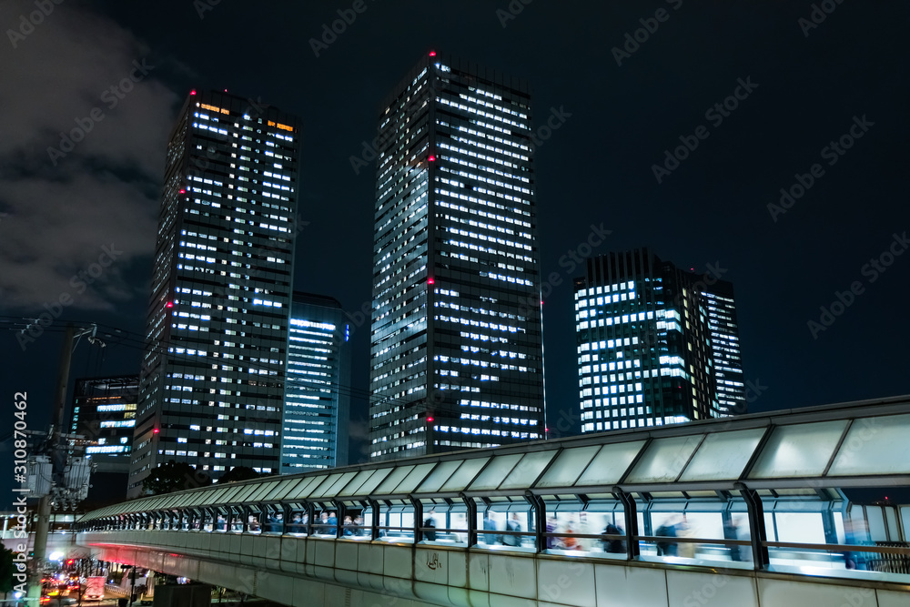 Naklejka premium 大阪ビジネスパーク 夜景