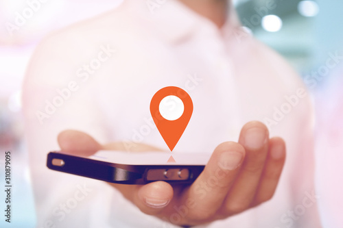 Quadro su tela スマートフォンとナビゲーション 地図 案内アプリ Smartphone and map navigation app application