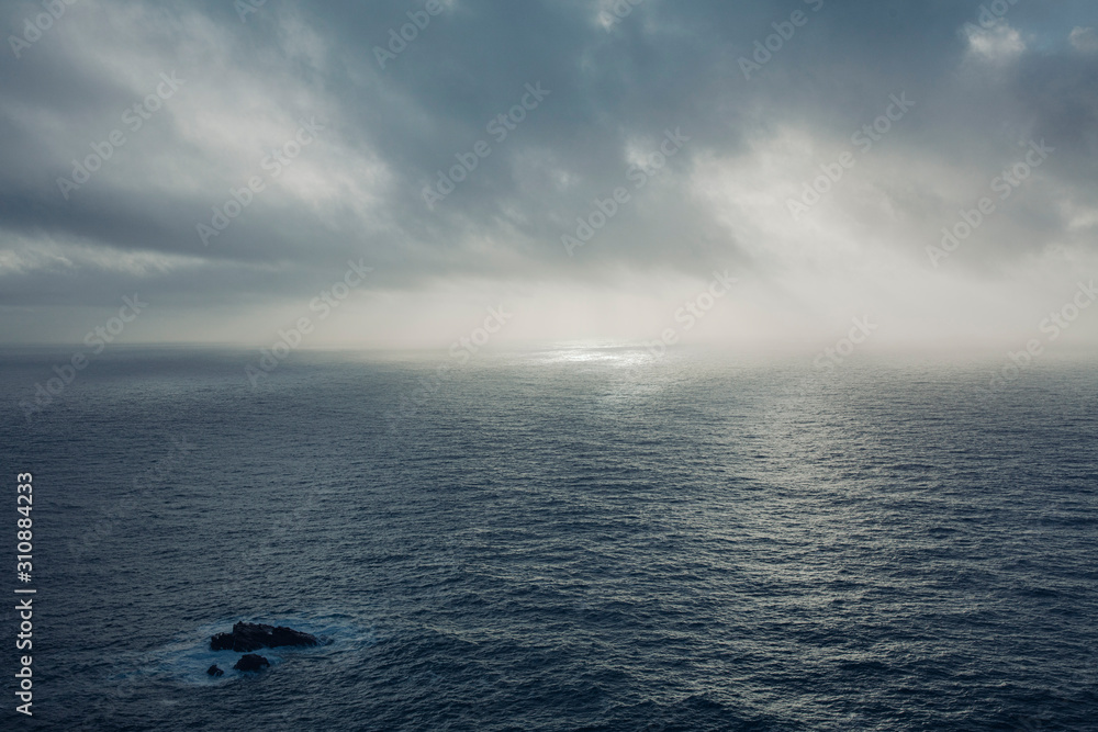 Obraz premium sunset over the sea