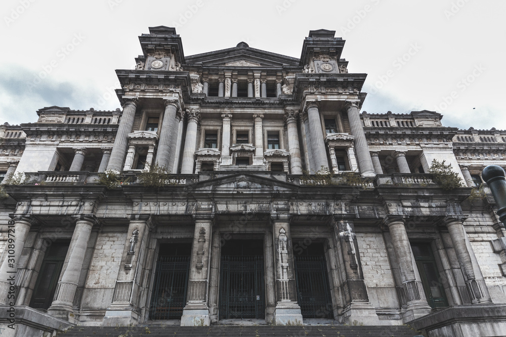 Obraz premium Edificio antiguo