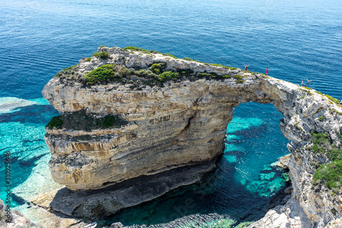 Fototapeta Naklejka Na Ścianę i Meble -  Tripitos arch from Paxos island