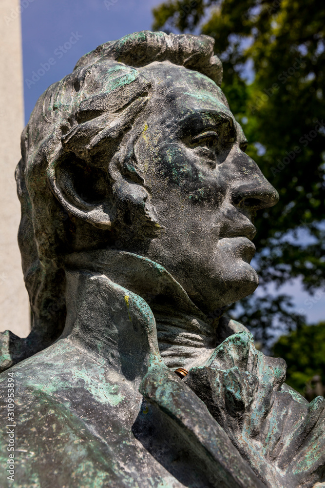 Obraz premium MAY 16 2019, USA - Lewis and Clark Expedition - Burial spot of William Clark of Lewis and Clark Expedition in Bellefontaine Cemetery, St. Louis, Mo