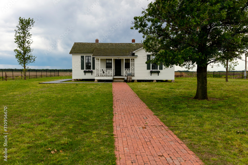MAY 1, 2019 - DYESS AR, USA - Johnny Cash's childhood home on the Cotton Highway, Dyess, AR MAY 1, 2019 - DYESS AR, USA - Johnny Cash's childhood home on the Cotton Highway, Dyess, AR