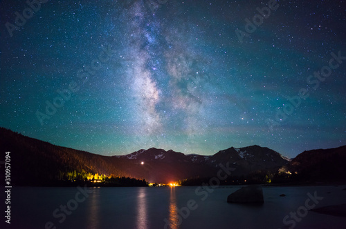 Milky way over the June lake, California © maislam