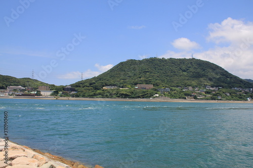 関門海峡と火の山、