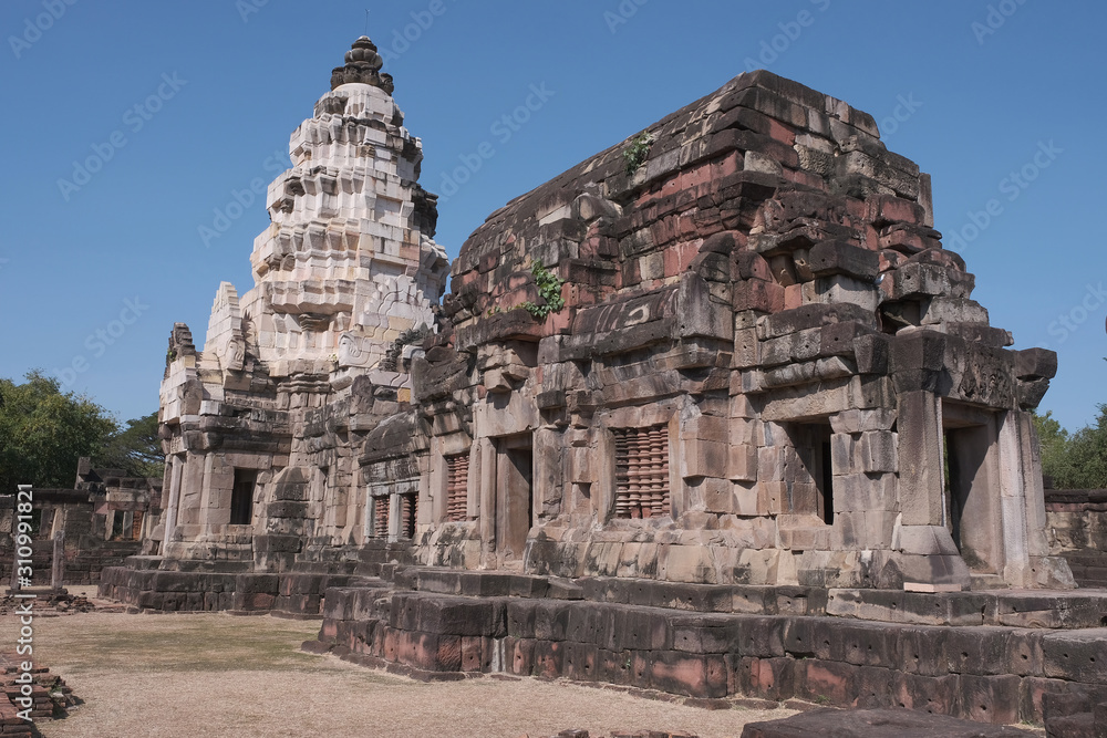 Phanom-wan castle is Khmer architecture art in Khmer civilization period about Buddhist century 16-17, Nakhon-rat-cha-sima province Thailand.