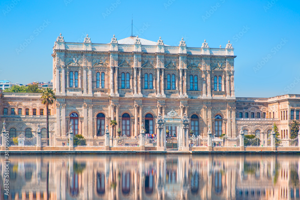 Dolmabahce Palace, Istanbul, Turkey 