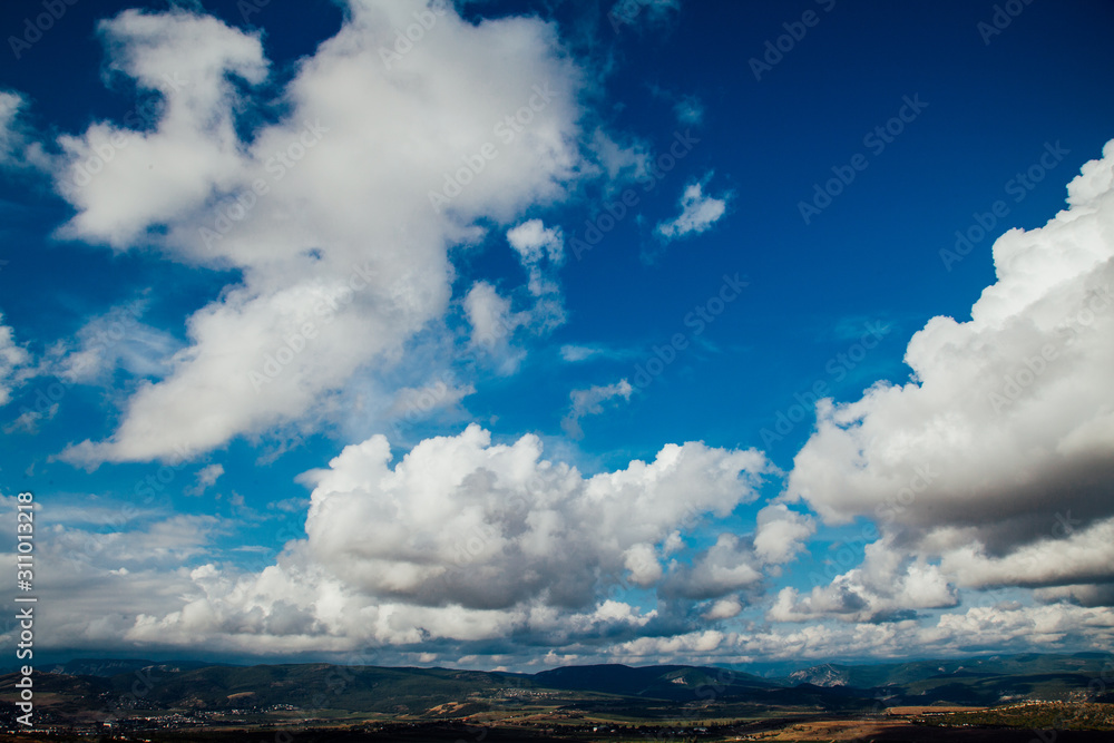 Naklejka premium Blue Sky white cloud Mountains landscape z