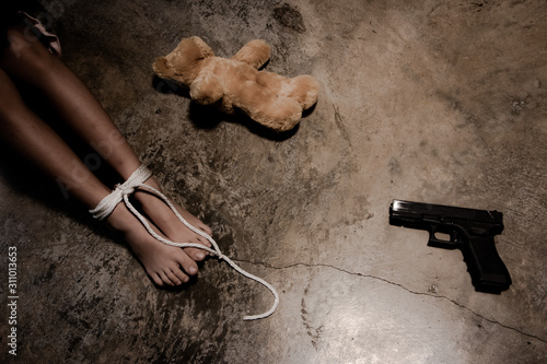 Schilderij op canvas Human trafficking and kid kidnapped concept
