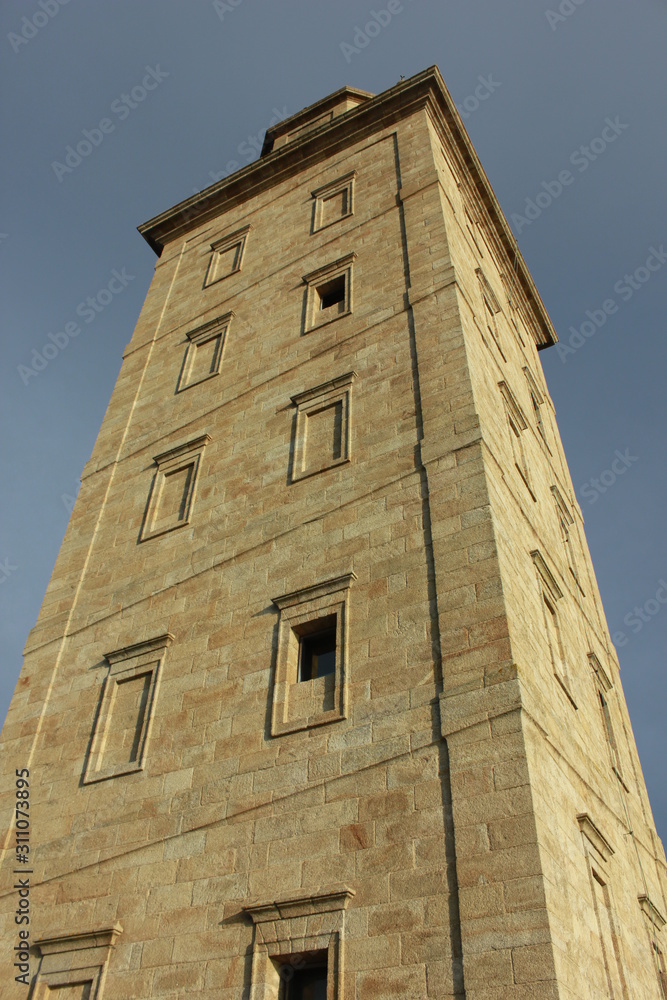 Obraz premium Torre de Hércules en la ciudad de A Coruña (Galicia)