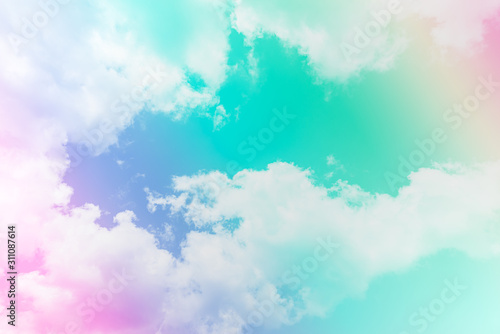 Texture and detail of beautiful pastel clouds and sky © Apiwan
