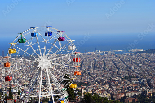 Ferris wheel in the background of Barcelona