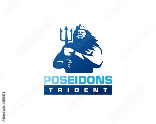 Fotografia Poseidon trident assassin's creed odyssey lightning bolt shield aqua man hand bl