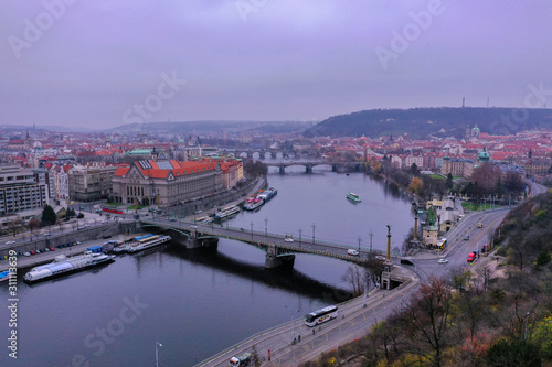 Canal de Praga. Frente al Castillo de Praga.