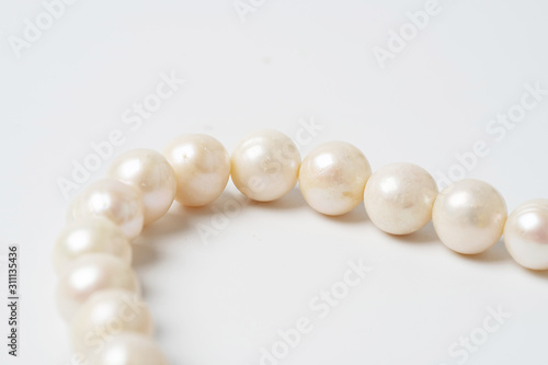 Fotografie, Obraz pearl necklace isolated on white