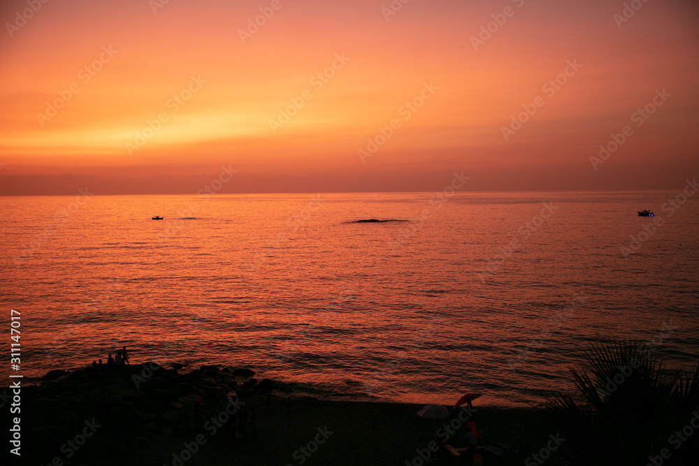 Obraz premium sunset at the sea