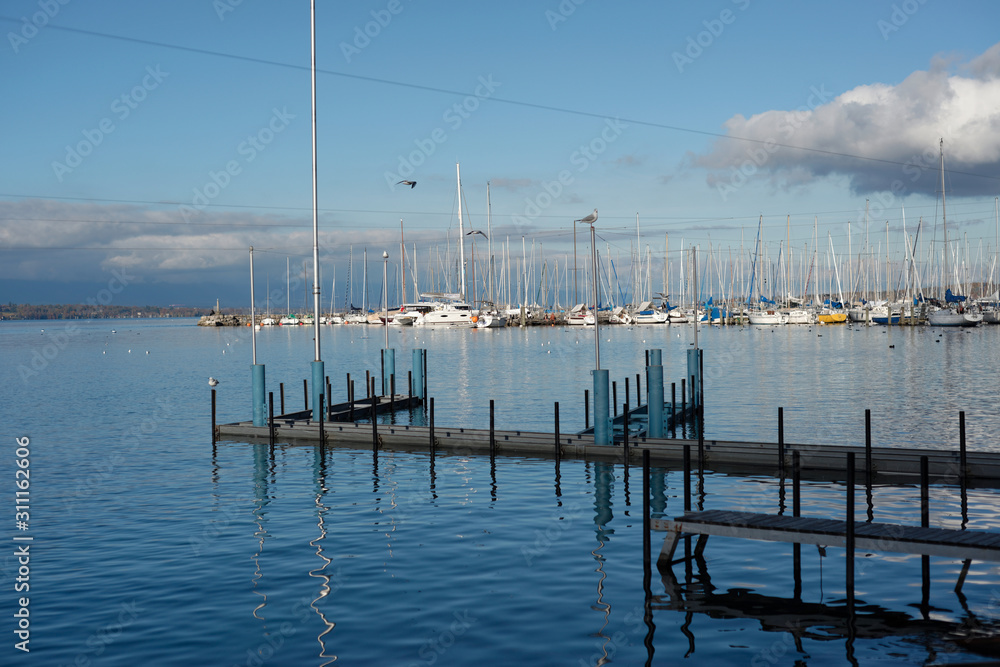 Les quais du port de Genève