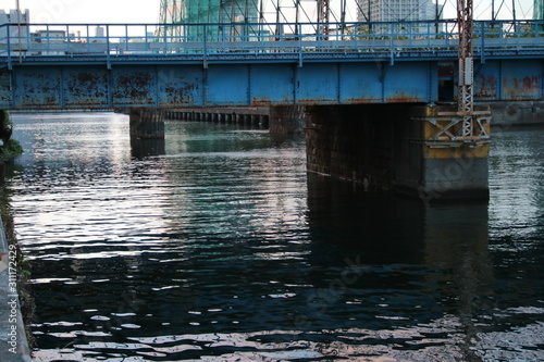 運河にかかわる鉄橋