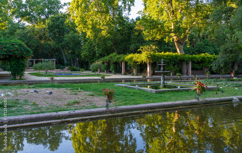 Obraz premium The Parque de María Luisa (María Luisa Park), famous public park in Seville, Andalusia, Spain.