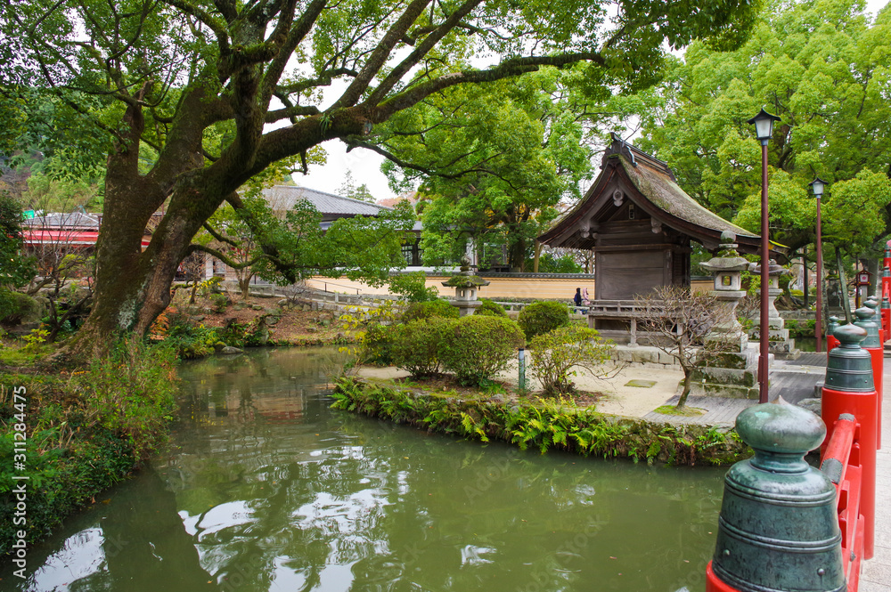 Naklejka premium 大宰府にある日本庭園