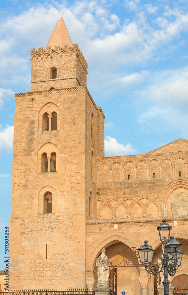 Obraz premium The tower of the Cefalu Cathedral