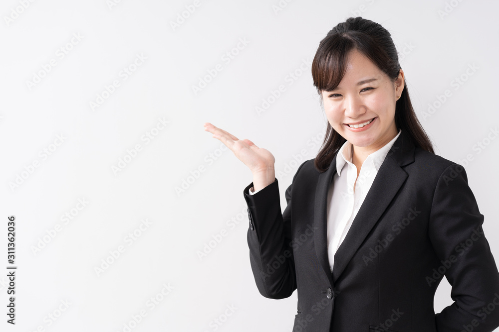 スーツの女性 スーツの女性