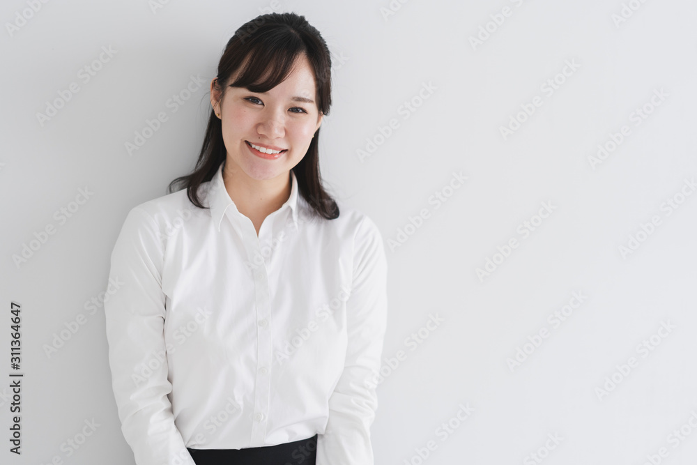 スーツの女性 スーツの女性