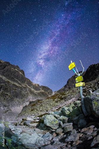 Fototapeta Naklejka Na Ścianę i Meble -  Tatra Mountains at night under the Starry Sky