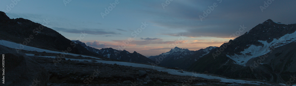 pano of sunset in mountains