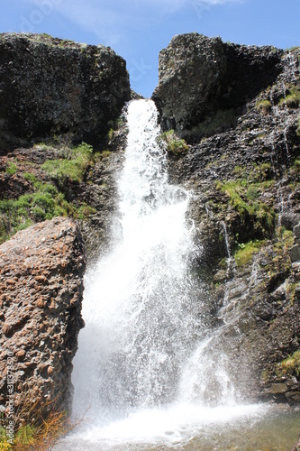 Water from the Mazobre waterfall falls hard photo