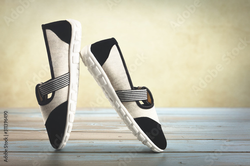 Indian made ladies casual shoes 