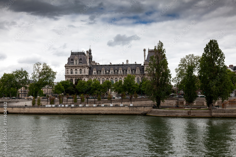 castle in paris france