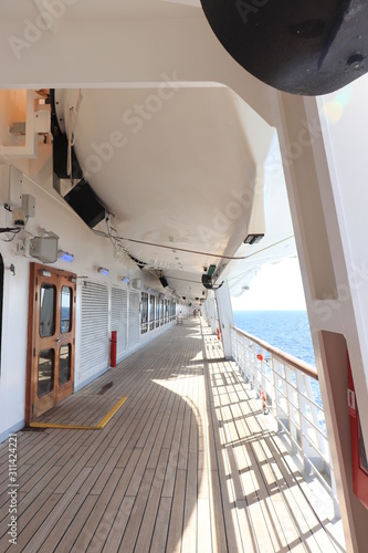 Cruise ship deck © Studio Porto Sabbia