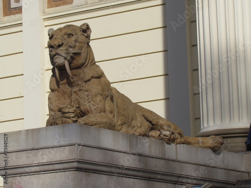Facade of the La Plata Museum of Natural History. Highlight for the saber tooth tiger statue. 