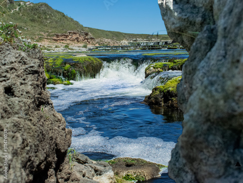 pequeña catarata