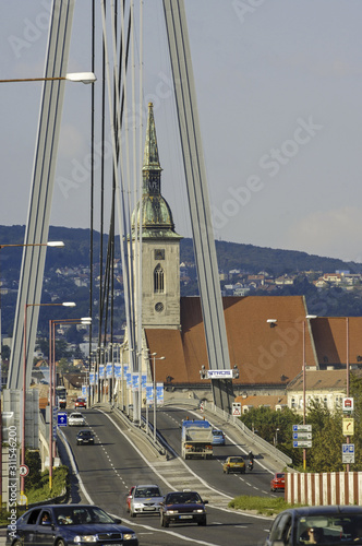 Photography Bratislava, Brücke Novi Most, Krönungskirche, Slowakische Repu