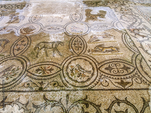 Wallpaper Mural UNESCO Weltkulturerbe, Aquileia Basilika, Italien, Friaul, Julis Torontodigital.ca