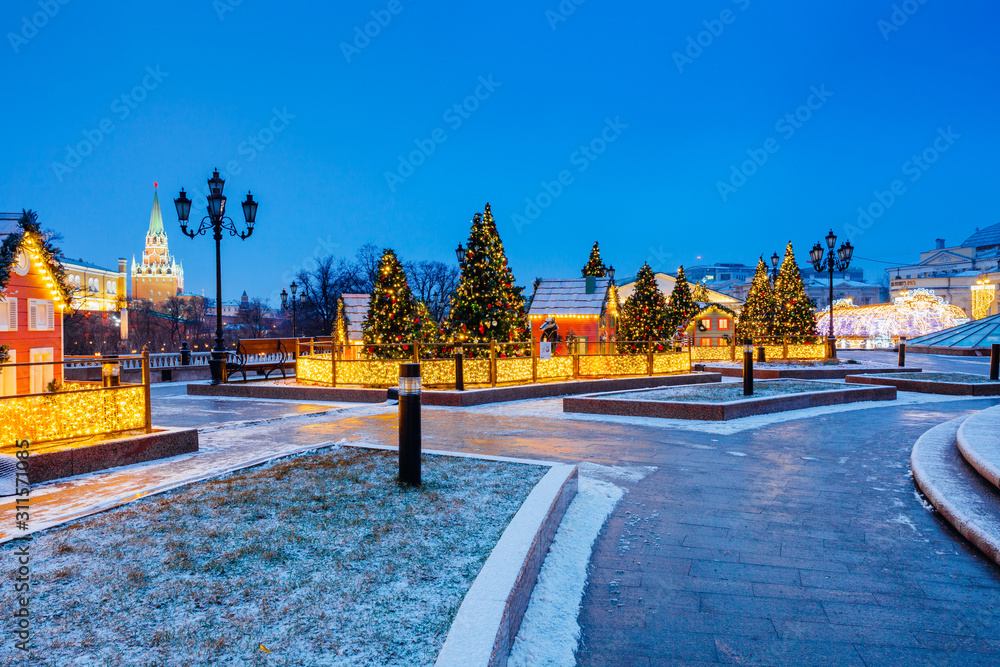 Obraz premium Тhe Manezhnaya Square at Christmas, Moscow, Russia