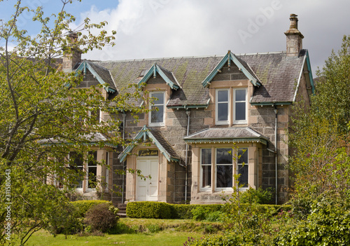 Loch An Eilein - cottage - Scotland