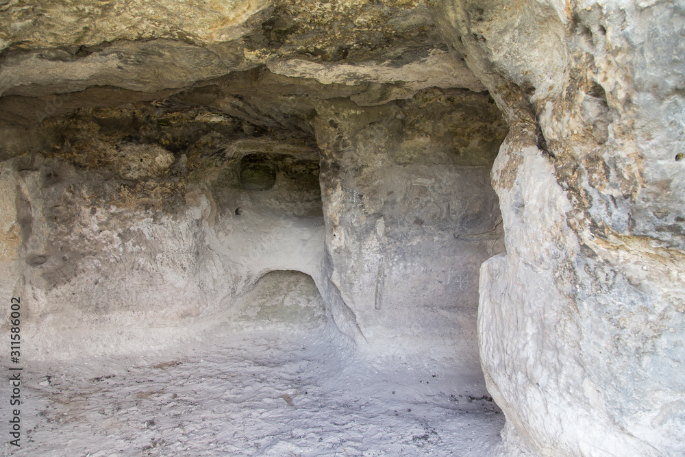 Abandoned karst cave.
