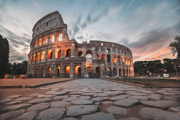 Keuken achterwand Colosseum Colosseum in Rome bij zonsopgang  © Timon