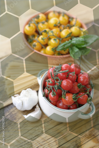 Cherry tomatoes, garlic and spaghetti