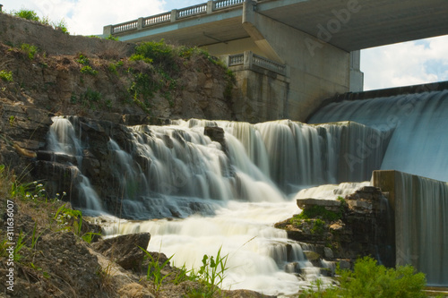 Canvas Print O'Shaushnessy Dam Falls, Dublin, Ohio