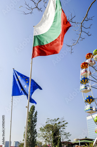 EU, Beitritt Bulgarien, Bulgarische Flagge, EU-Flagge, Bulgarien photo