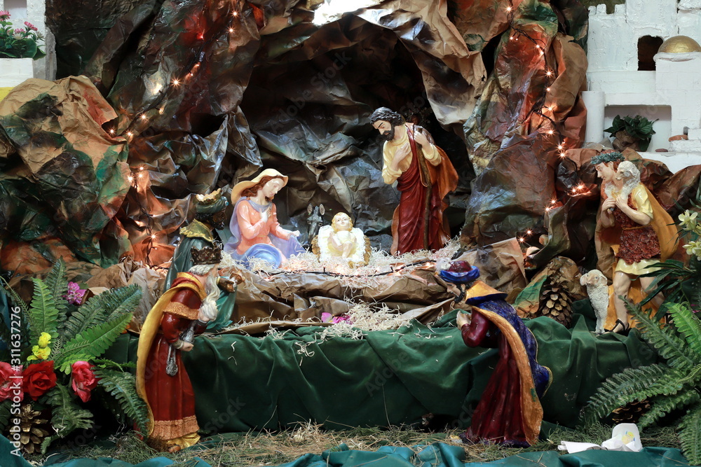 Pesebre de navidad, con María , San José y el niño