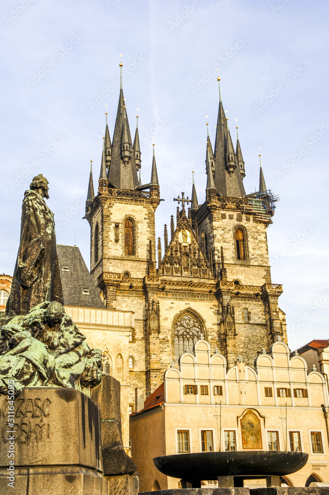 Prag, Altstädter Ring, Staromestske namesti, Teynkirche, Jan Hu